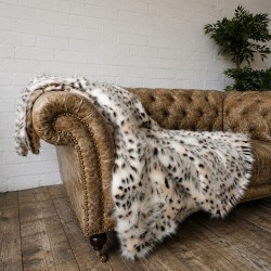 Spotted Faux Fur Throw | Spotty Fur Blanket | Dalmatiër Plaid