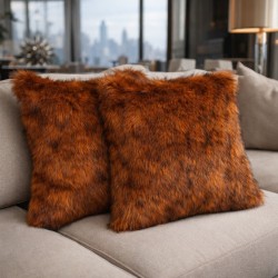 Zanzibar Fake Fur Kussens | Statement Bankkussens