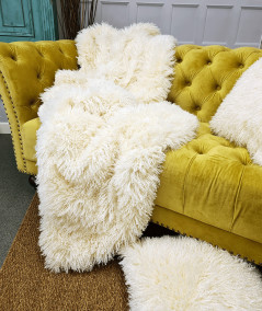 Luxury long curly haired faux fur blanket