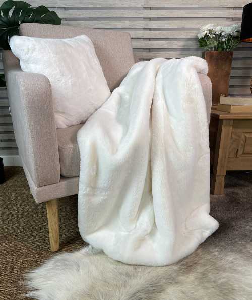 Luxury short haired cream faux fur throw