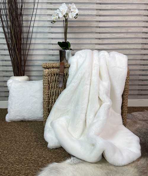 Luxury short haired cream faux fur bedspread