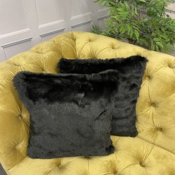Housses de coussin en fausse fourrure Panthère Noire | Coussins en fourrure noire | Oreillers