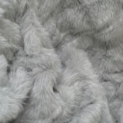 Housses de coussin en fausse fourrure gris clair cendré | Coussins et oreillers en fausse fourrure grise