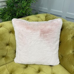 Coussin en fausse fourrure rose Richmond | Oreiller en fourrure rose | Coussin en fourrure rose
