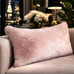 Coussin rectangulaire rose Richmond | Coussins rectangulaires en fausse fourrure |