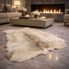 Tapis de luxe en peau de renne aux teintes pâles | Tapis en peau de renne naturelle pâle |