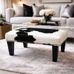 Petit repose-pieds en cuir de vachette noir et blanc | Petit repose-pieds en peau de vache