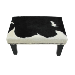 Petit repose-pieds en cuir de vachette noir et blanc | Petit repose-pieds en cuir de vachette