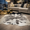 Tapis extra large en peau de vache noire, grise et blanche | Tapis en peau à poils extra large