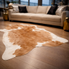 Grand tapis en peau de vache beige et blanche | Peau de vache beige et blanche | Poils beiges sur la peau