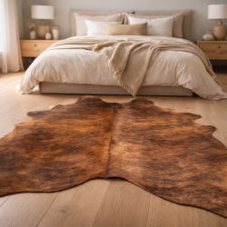 Grand tapis en peau de vache bringée marron | Tapis en peau de vache bringée | Peau de vache bringée