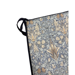 Taps toelopend zitkussen Snakeshead Denim | William Morris taps toelopende zitkussens