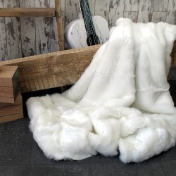 DÉSTOCKAGE ! Chemin de lit en fausse fourrure d'ours polaire blanc | Chemin de lit en fourrure blanche