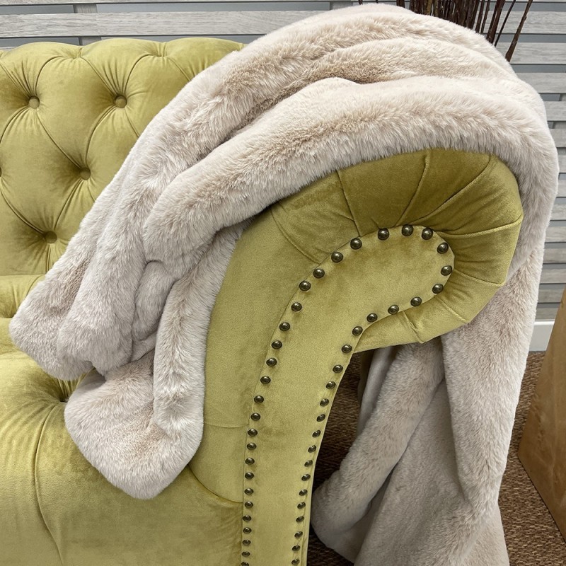 DÉSTOCKAGE ! Chemin de lit en fausse fourrure beige Richmond | Chemin de lit en fourrure beige