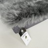 Grand lit orthopédique pour chien en véritable peau de mouton. Lit pour chien en mousse à mémoire de forme grise