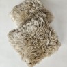 Paire de coussins en véritable peau de mouton à poils longs couleur huître