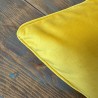 Coussins décoratifs en velours jaune moutarde | Coussins unis en velours jaune